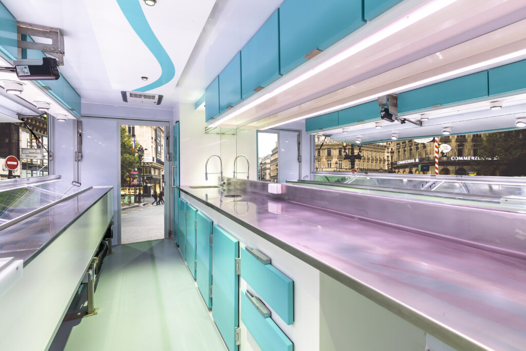 camion magasin panoramique remarquable gamme horizon J2C